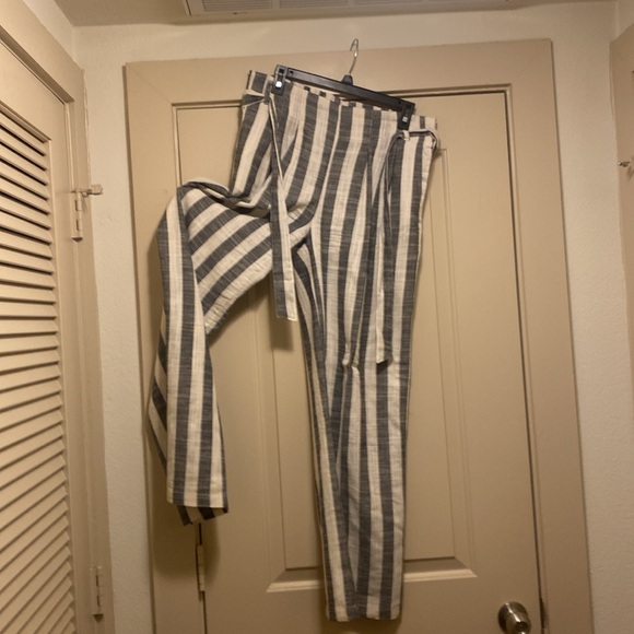 Stylish large linen/cotton striped pants! - Picture 2 of 5